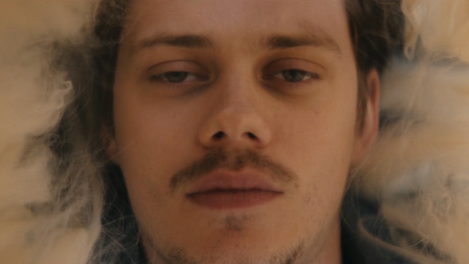 The Dark Bill Skarsgard Dramedy You Can Stream On Hulu