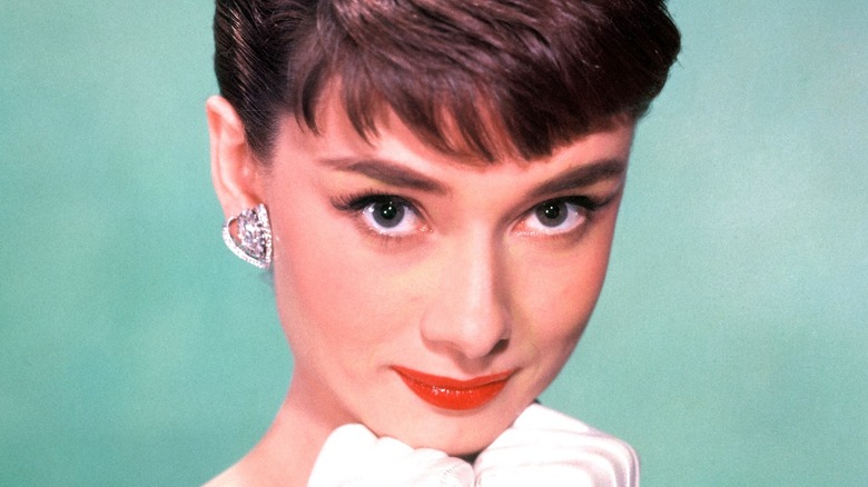 Audrey Hepburn teal pose