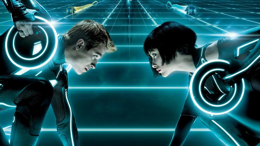 Tron: Legacy promo image featuring Garrett Hedlund and Olivia Wilde as Sam and Quorra
