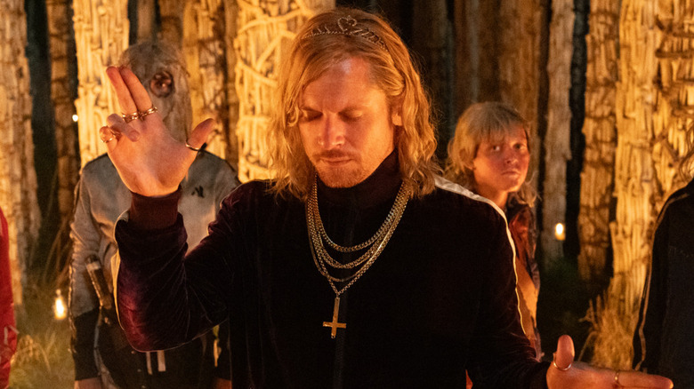 Sir Jimmy Crystal in front of the other Jimmies in 