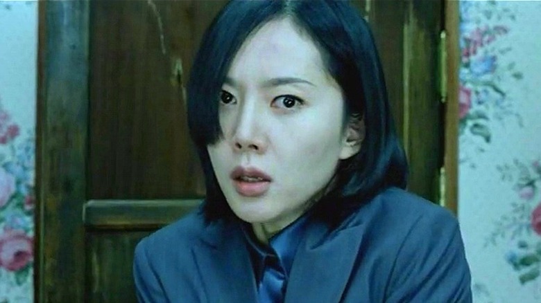 Eun-joo looking terrified