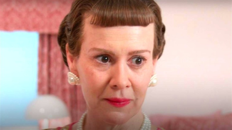 Mamie Eisenhower bangs