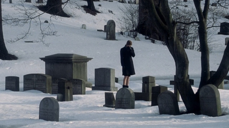 Anna at Sean's grave in "Birth" (2004)