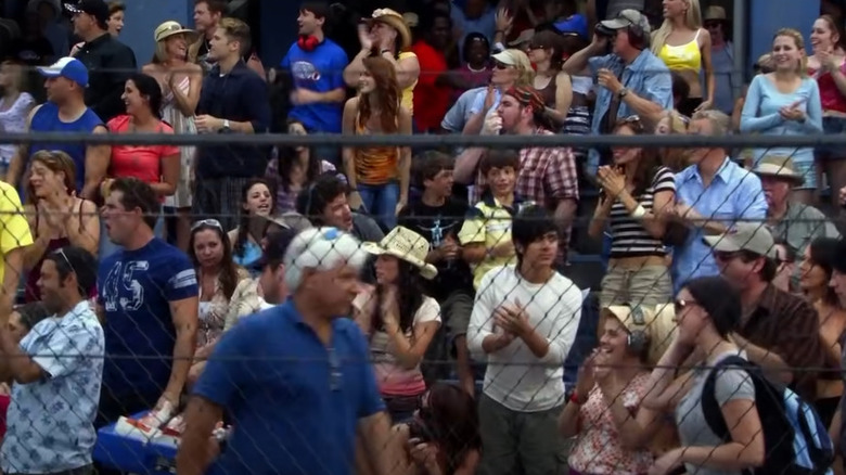 Final Destination racetrack crowd