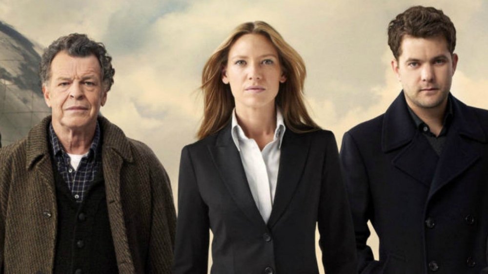 Anna Torv as Olivia Dunham, John Noble as Dr. Walter Bishop, and Joshua Jackson as Peter Bishop in Fringe