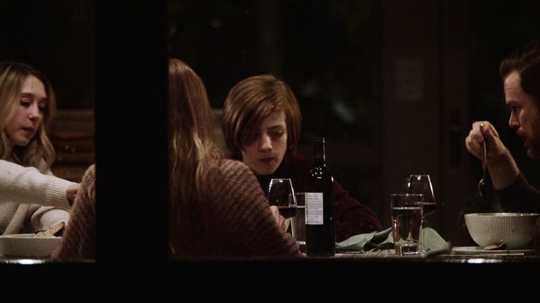 A silent family dinner
