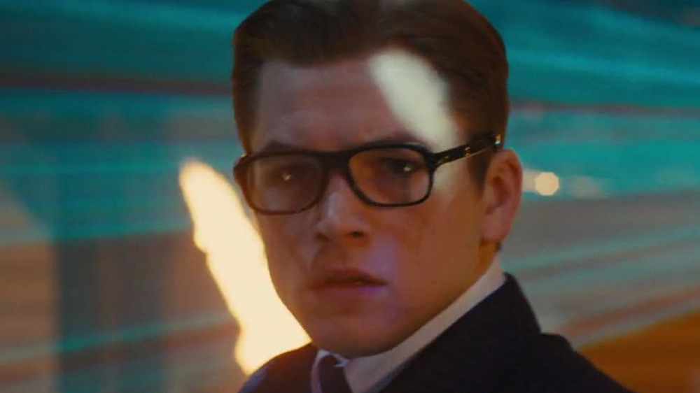 Eggsy preparing to fight