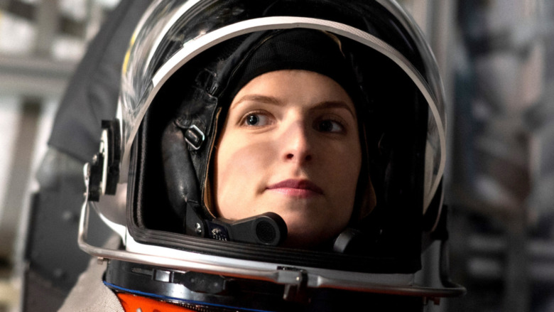 Anna Kendrick as Zoe in spacesuit smiling