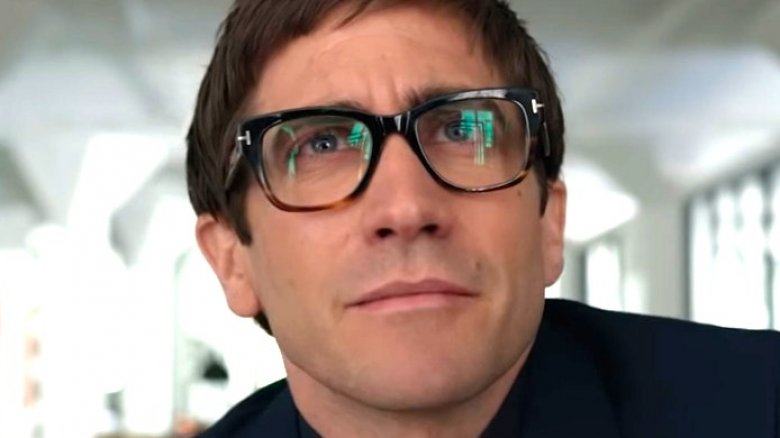 Jake Gyllenhaal as Morf Vandewalt and Rene Russo as Rhodora Haze in Velvet Buzzsaw