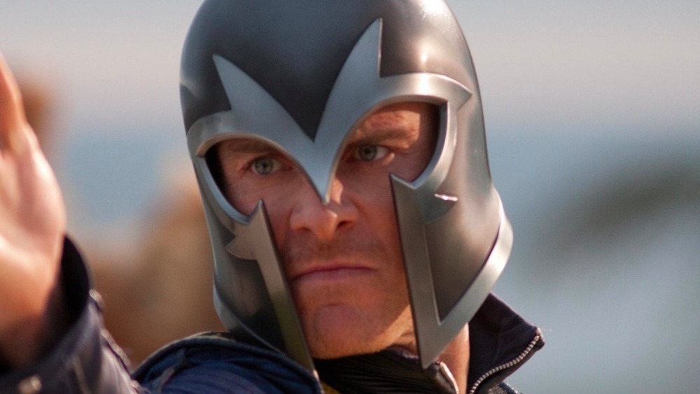 Magneto helmet