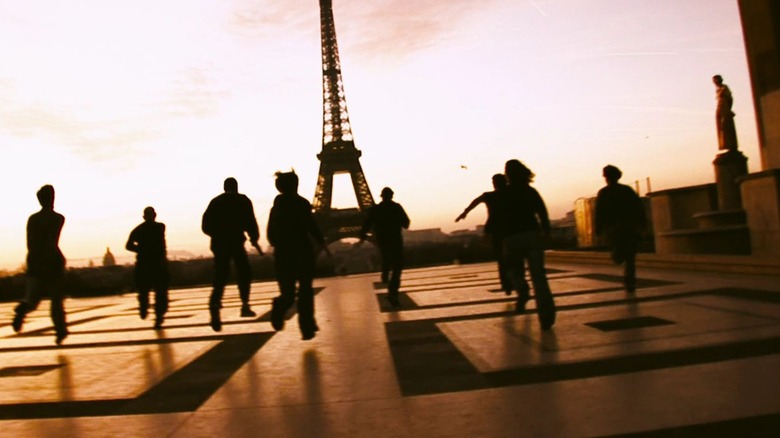 The Eiffel Tower in 28 Weeks Later (2007)