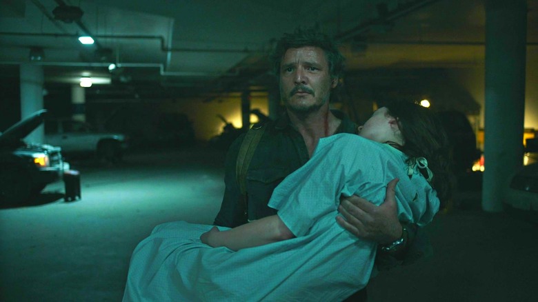 Joel carrying Ellie