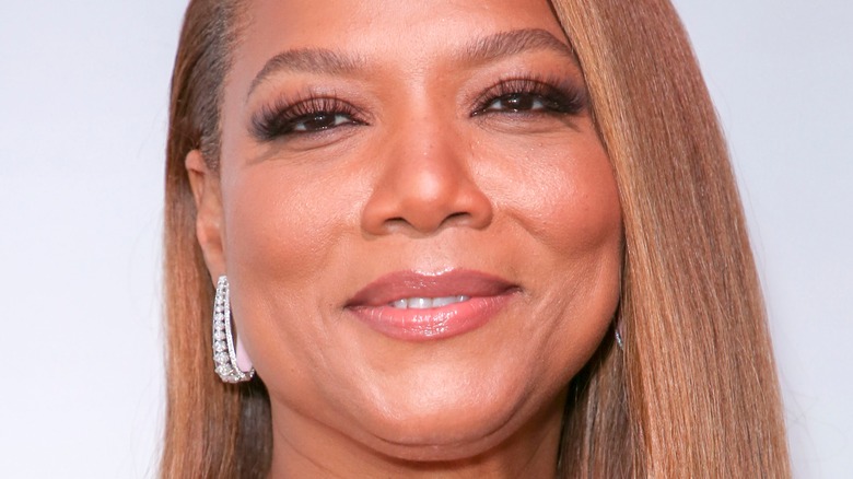 Queen Latifah smiling
