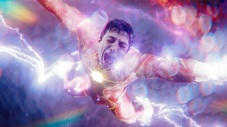 The Flash trapped in the chronoball