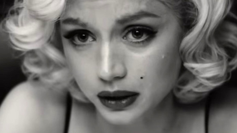 Marilyn Monroe looks lost