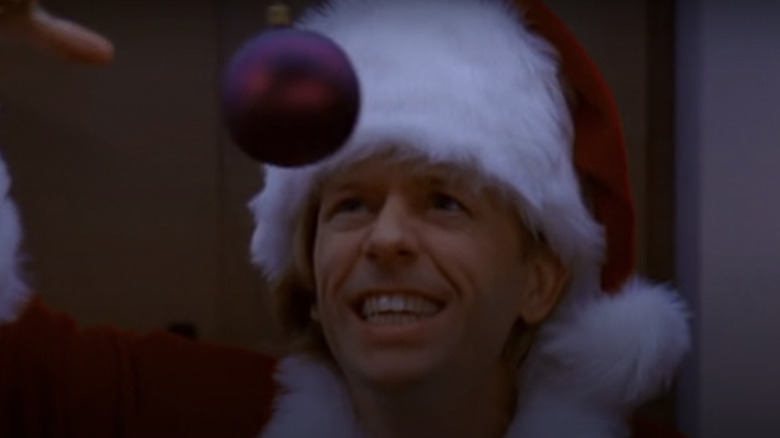 David Spade in Just Shoot Me "How the Finch Stole Christmas"