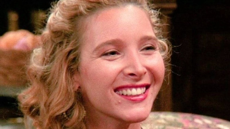 Phoebe Buffay smiling 