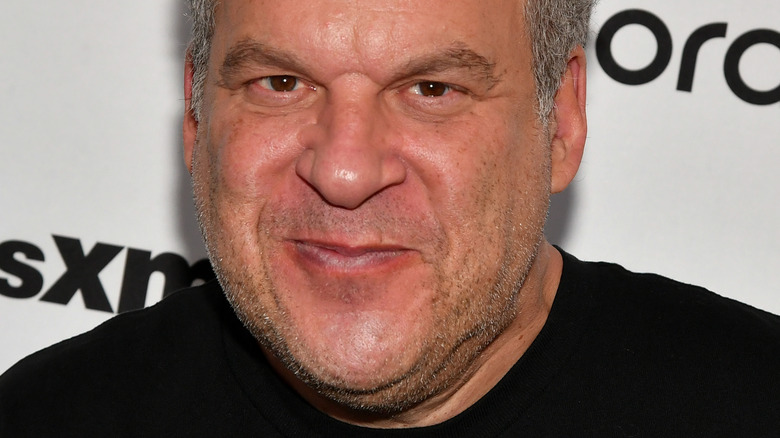 Jeff Garlin brown eyes