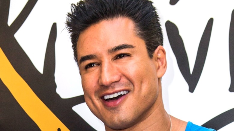 Mario Lopez smiling dimples