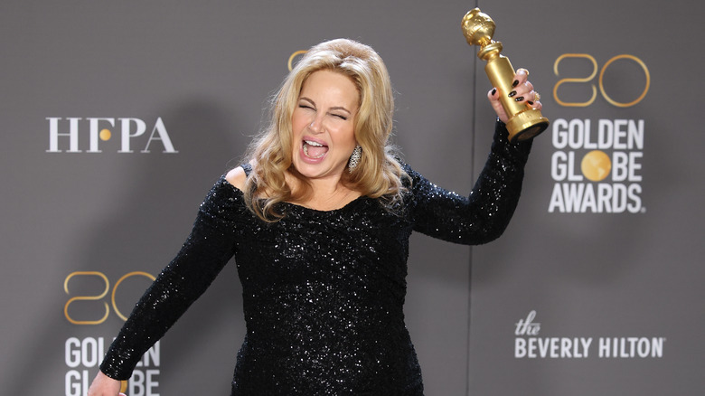 Jennifer Coolidge golden globe screaming