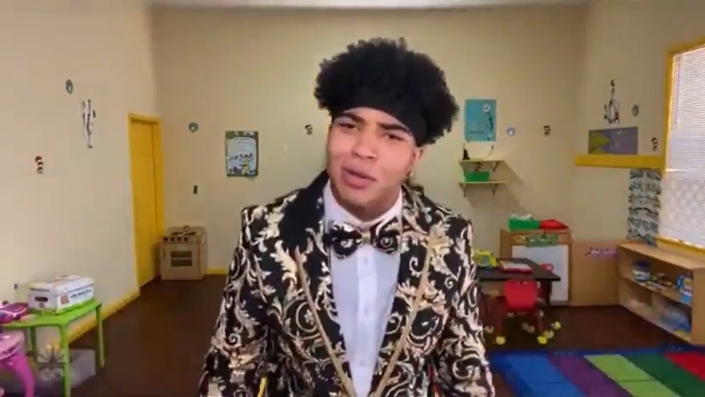 La'ron Hines talking at Golden Globes