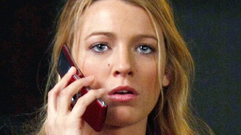 Gossip Girl's Serena on phone