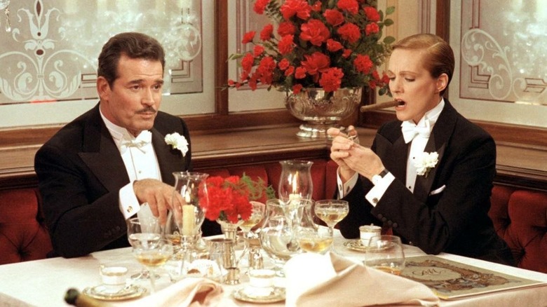 James Garner dines in restaurant