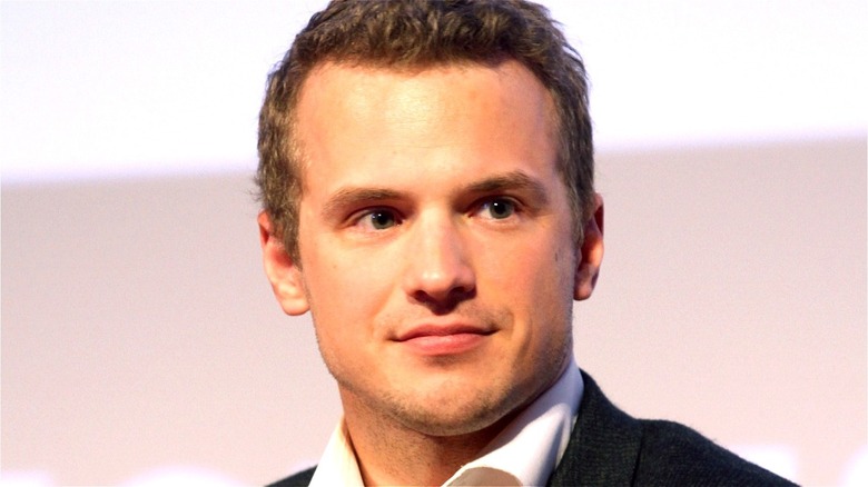 Freddie Stroma speaking at event