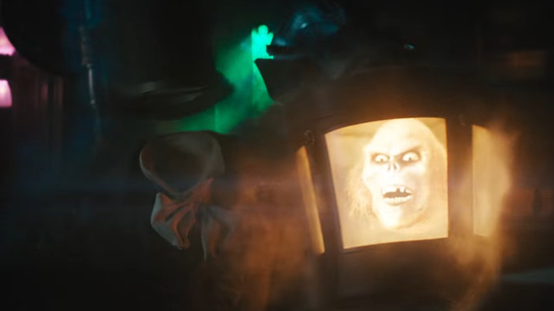 Hatbox Ghost in Haunted Mansion