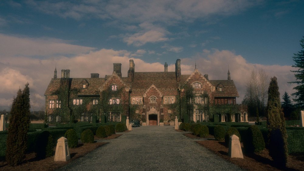 Bly Manor, as seen in Netflix's Zillow posting 