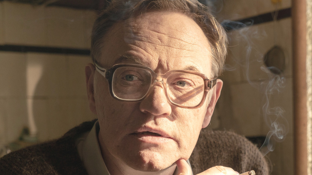 Jared Harris Chernobyl cigarette smoke