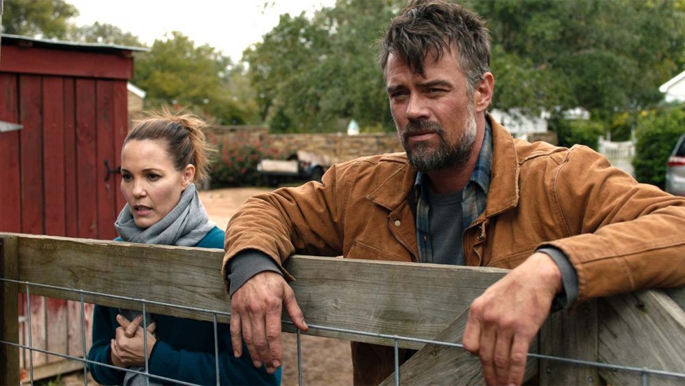 Leslie Bibb and Josh Duhamel in The Lost Husband