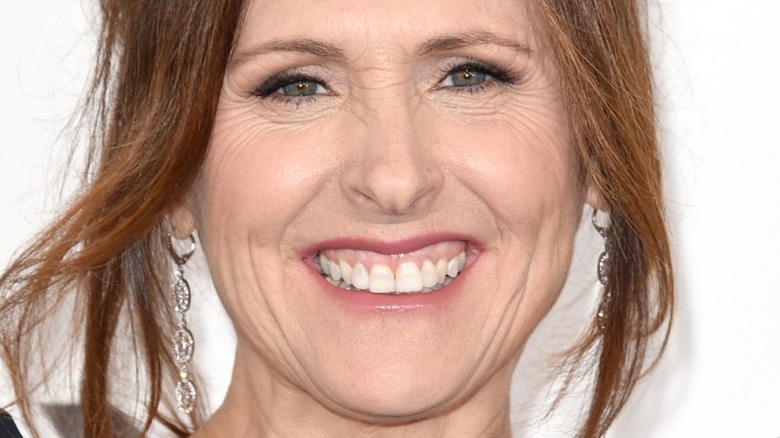 Molly Shannon smiling