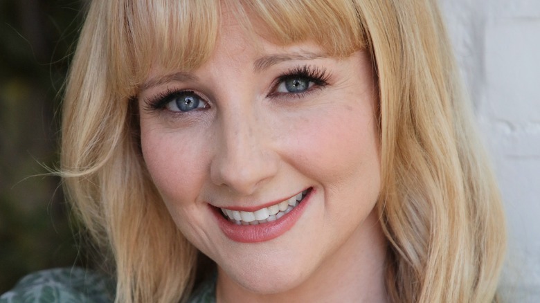 Melissa Rauch smiling