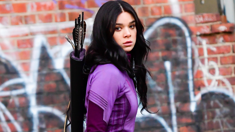 Hailee Steinfeld on Hawkeye set