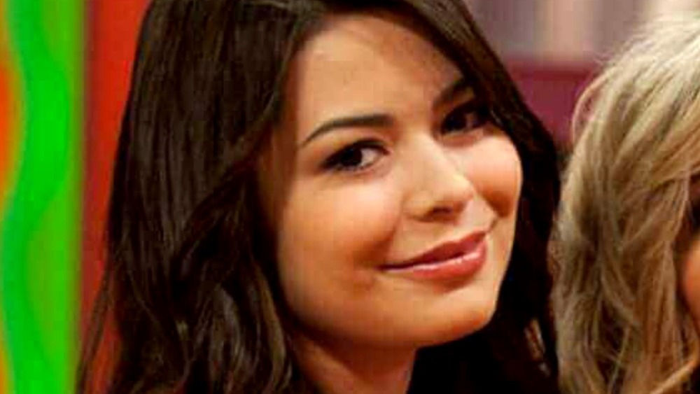 iCarly Carly smiling