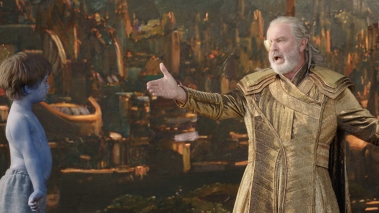 Actor Odin talking to Kid Loki