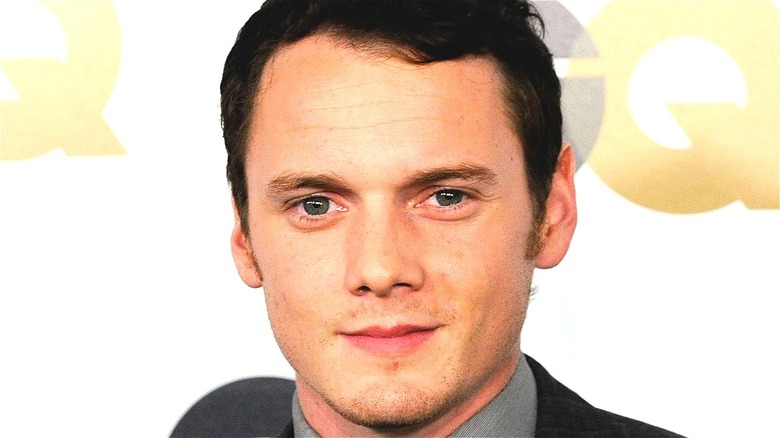 Anton Yelchin smiles