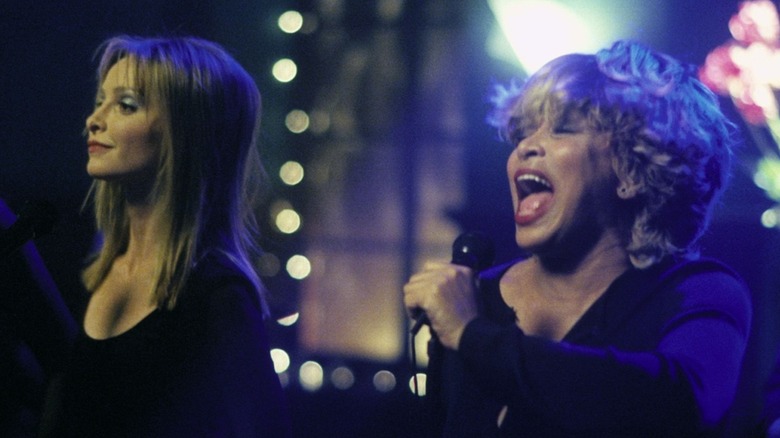Tina Turner sings next to Ally McBeal
