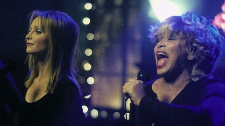 Tina Turner sings next to Ally McBeal