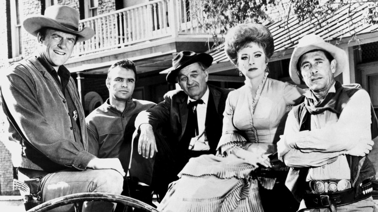 Gunsmoke actors posing in group