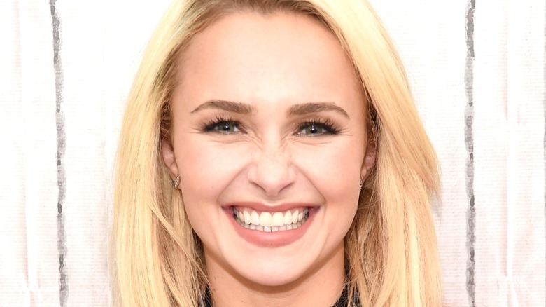 Hayden Panettiere smiling on red carpet