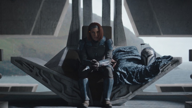 Bo-Katan sits on Satine's throne