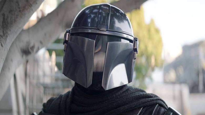 Din Djarin Mandalorian helmet and cloak