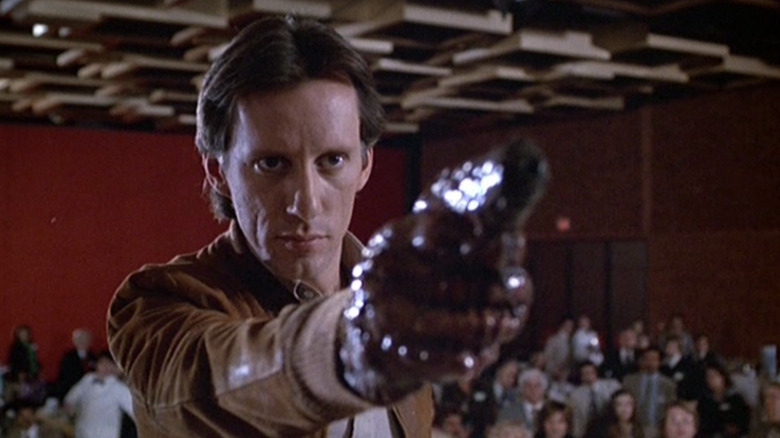 Max aims the flesh gun