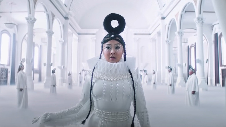 Jobu Tupaki in white hall