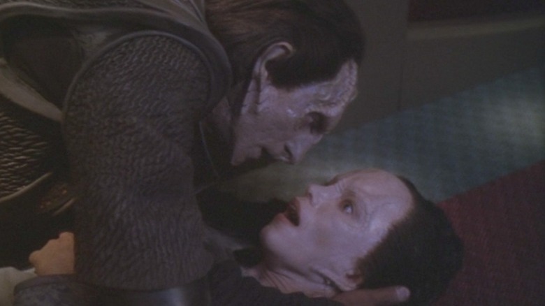 Dukat cradles Ziyal