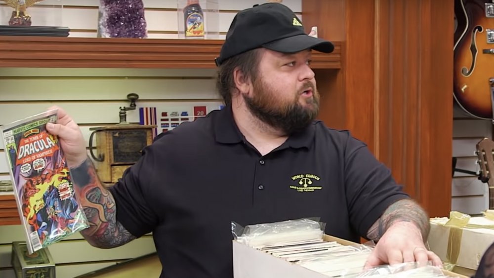 Chumlee and comic book