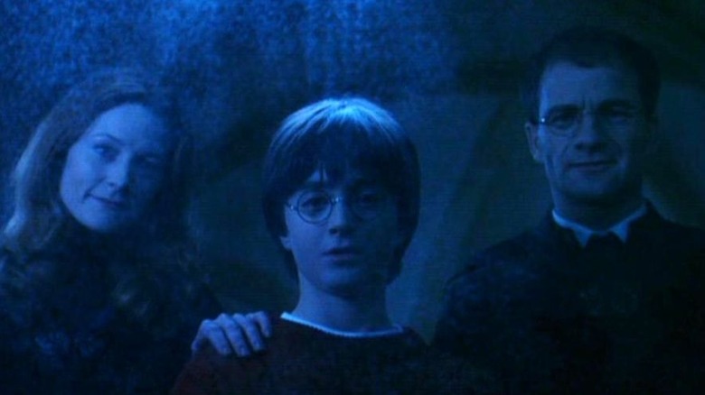 Harry Potter and parents in mirror