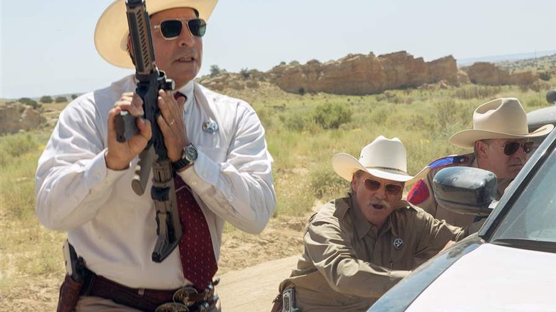 Gil Birmingham and Jeff Bridges in Hell or High Water
